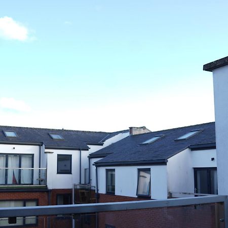 Spacious 4Br 4Ba Gated Townhouse With Balconies, Central Jq Birmingham Exterior photo